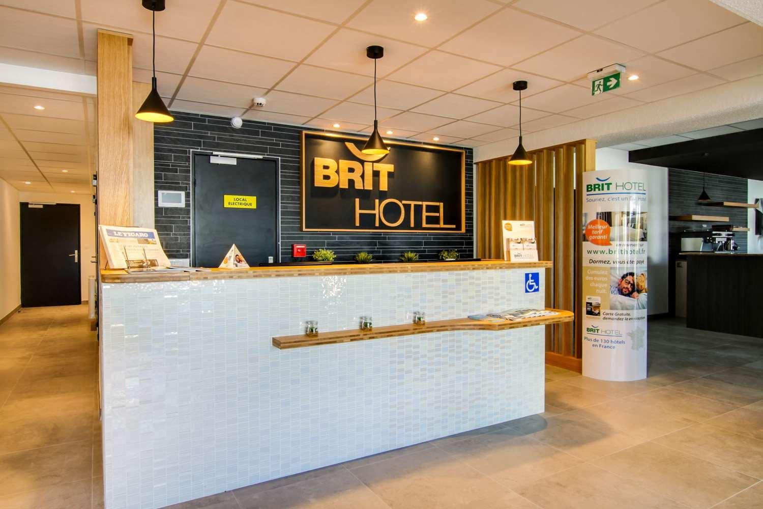 Brit Hotel Reims La Neuvillette Esterno foto
