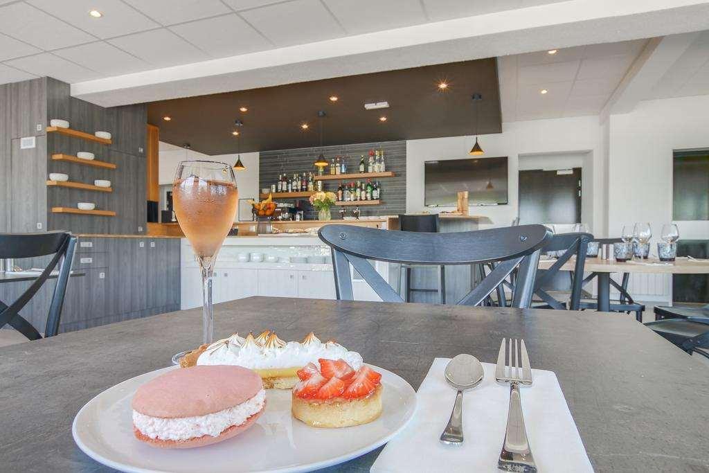 Brit Hotel Reims La Neuvillette Ristorante foto